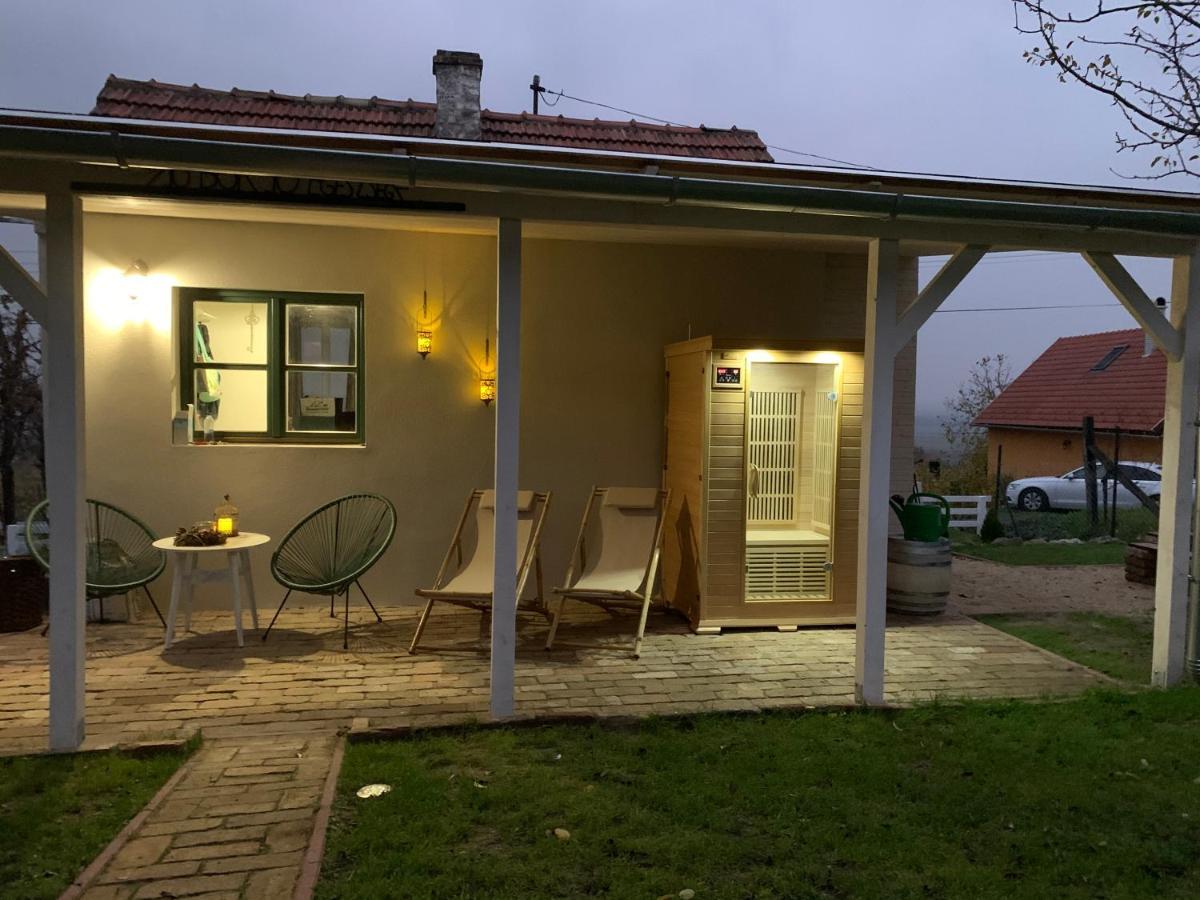 Villa Smaragd Doba Exterior foto